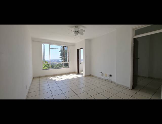 1.5 BEDROOM APARTMENT TO LET IN GLENWOOD
